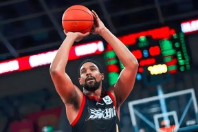 LPL猜输赢转会期CBA常规赛焦点战，迈阿密热火主帅复盘，赛场秩序良好，赛季目标并未改变的简单介绍